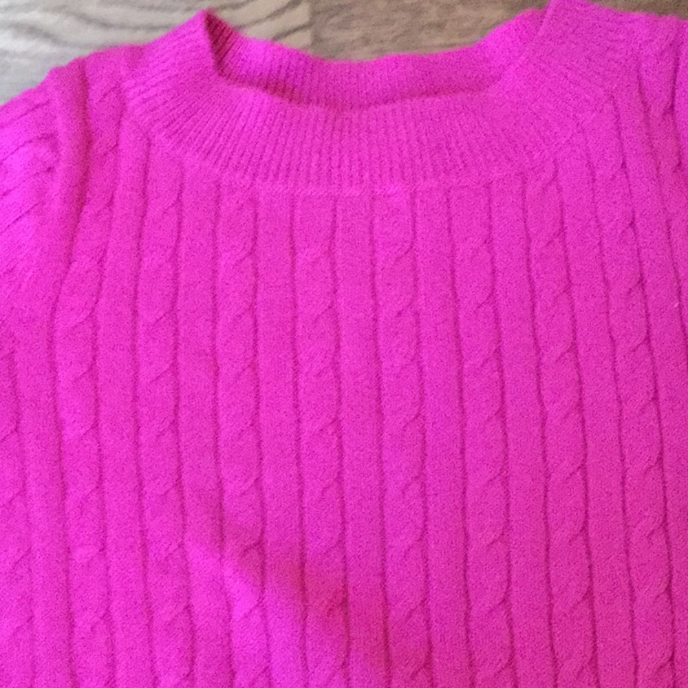 Pink sweater - Picture 2 of 2